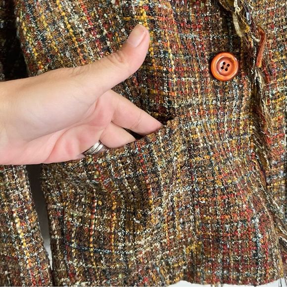 M.D.L. New York Tan Tweed Fringe Blazer - Picture 5 of 10